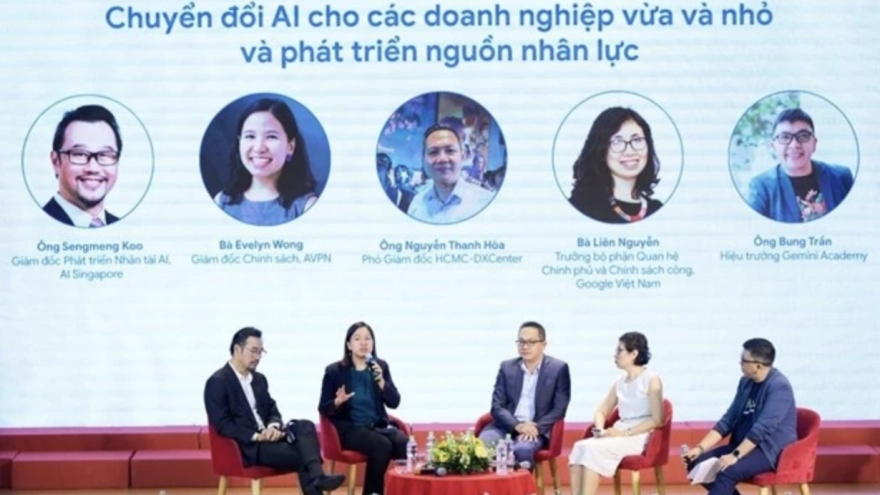 Businesses urged to embrace digital, AI transformation: seminar